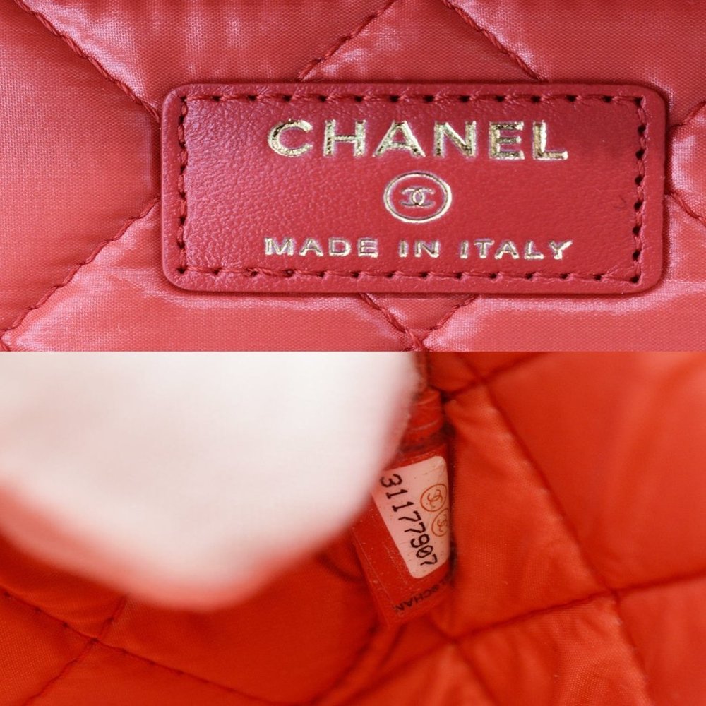 CHANEL  Vanity Caviar Leather Cosmetic Satchel Bag Red - Picture 11 of 11